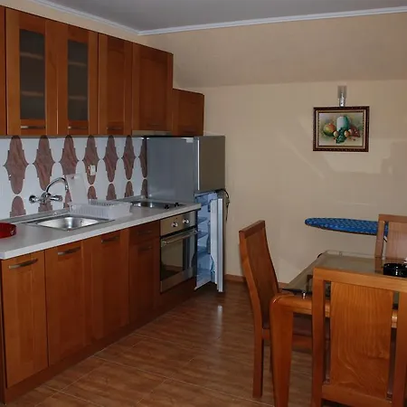 Apartmanhotel Elizabeth Beach 3*